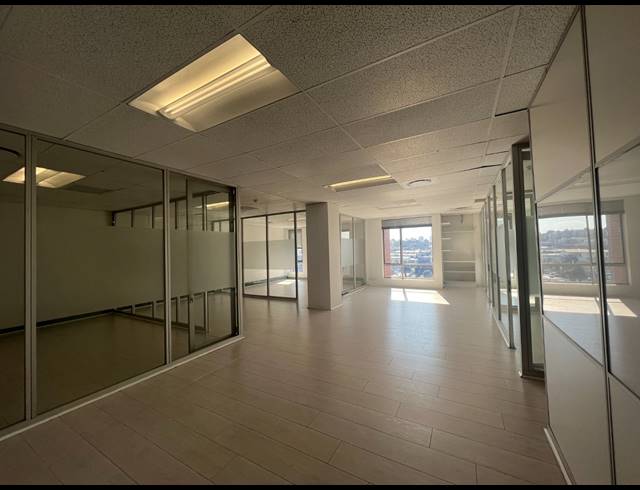 200M² OFFICE TO LET IN MELROSE ARCH
